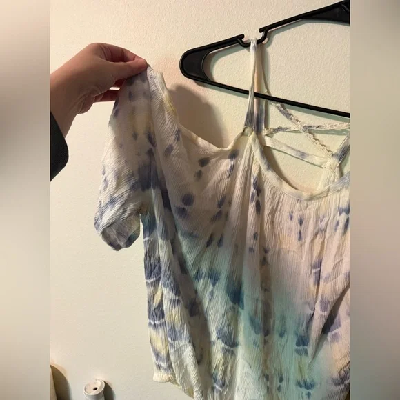 Hippie Laundry Cream and Blue Tie-Dye Top - Picture 4 of 6
